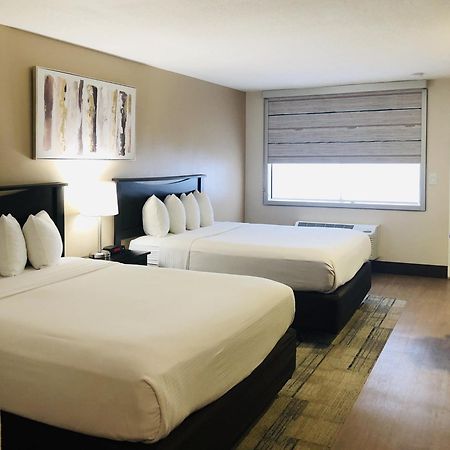 Stanford Inn & Suites Anaheim Buitenkant foto