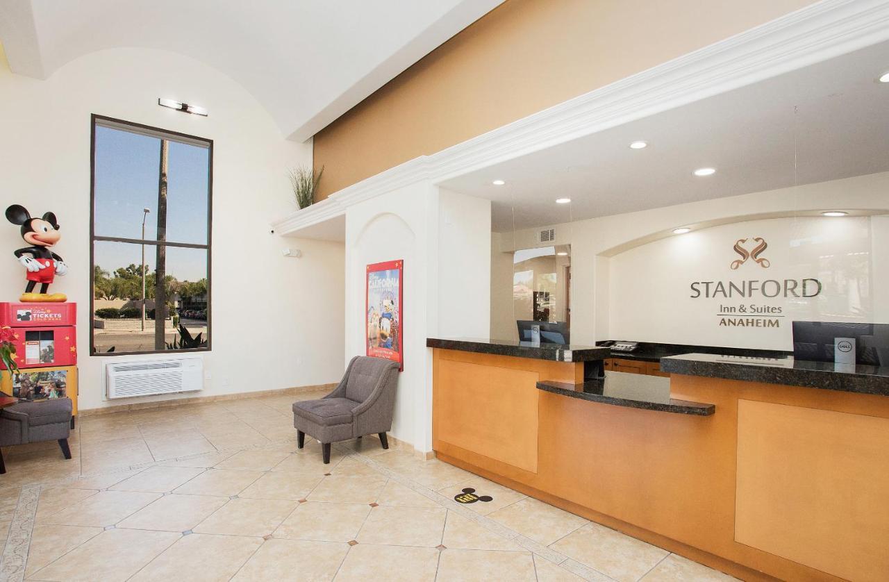 Stanford Inn & Suites Anaheim Buitenkant foto