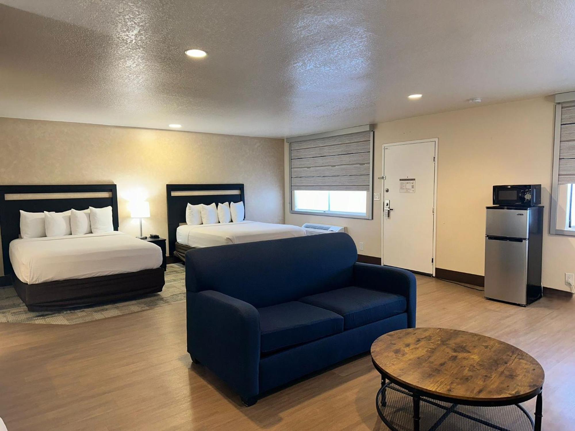 Stanford Inn & Suites Anaheim Buitenkant foto